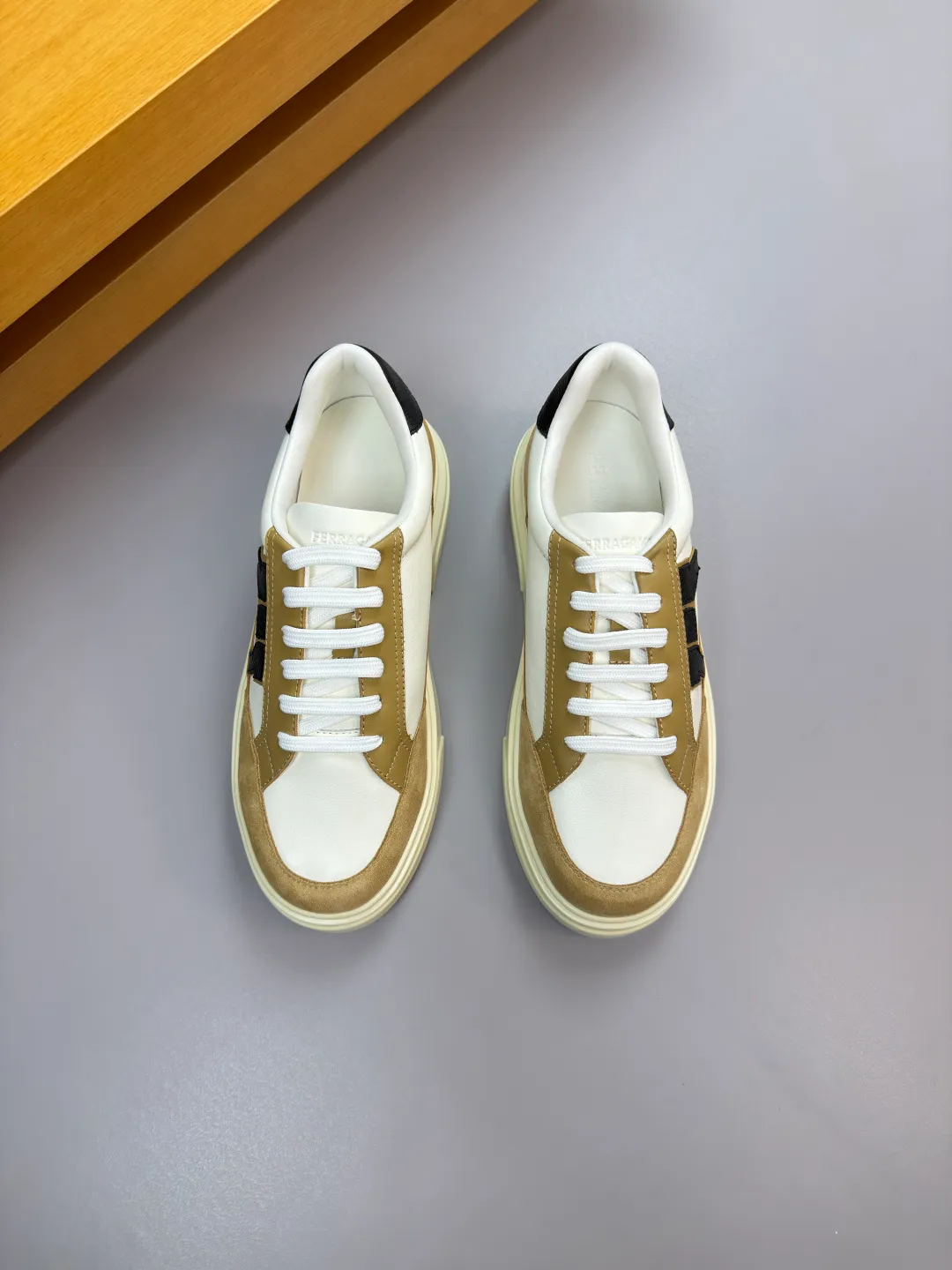 Men's men's shoes 💰440 [New style] 🏃‍♂️🏃‍♂️[Ferragamo] Ferragamo - High-end quality original order·Casual sports shoes -Upper: 🔝Nappa calfskin, suede calfskin, shoe body. Sewing brand totem, tongue air pressure brand logo -Inner: water-dyed cowhide -Outsole: ultra-light TPU foam rubber; molded outsole -Ultra-high quality control and fine workmanship: outstanding (high-end, extravagance, grade) -Size: 38-45 (46, can be customized)